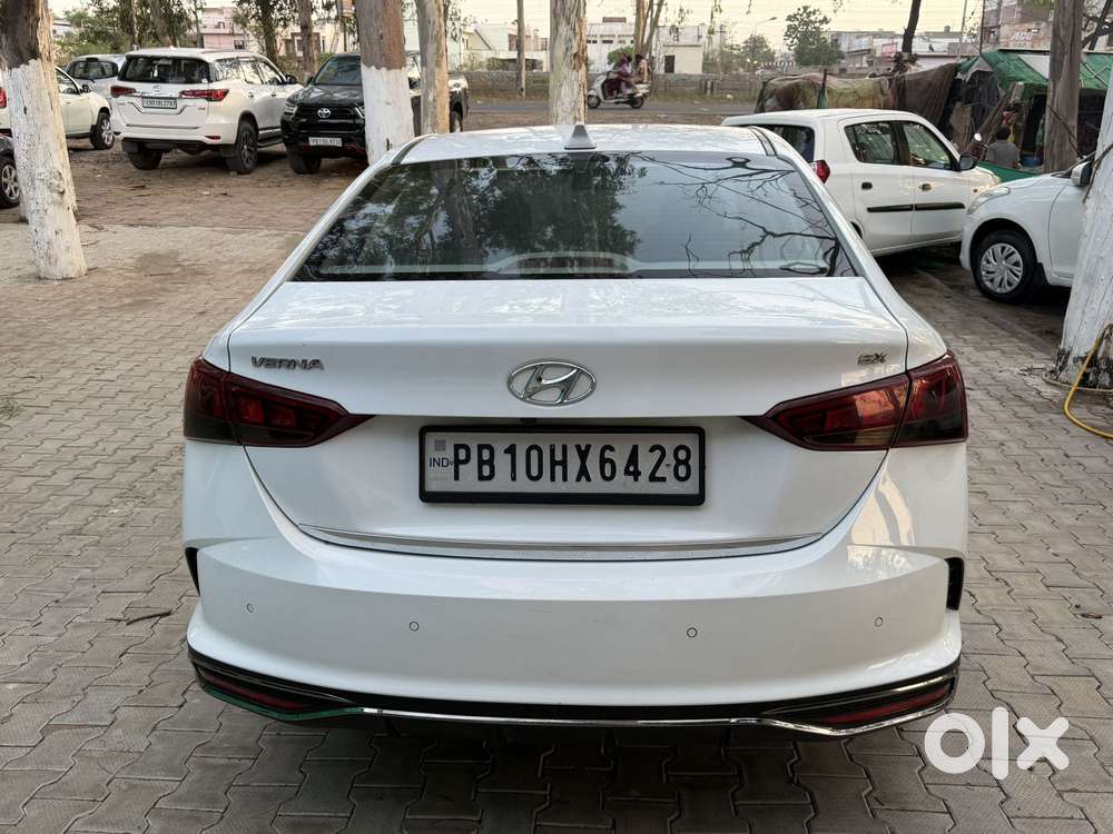 Hyundai Fluidic Verna 1.6 Crdi Sx Automatic, 2022, Diesel