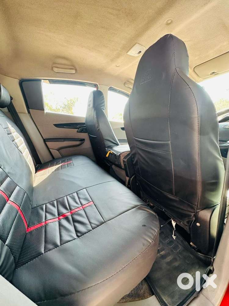 Mahindra Kuv 100 2016