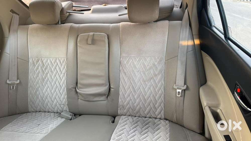 Maruti Suzuki Swift Dzire 2017 Petrol 85000 Km Driven