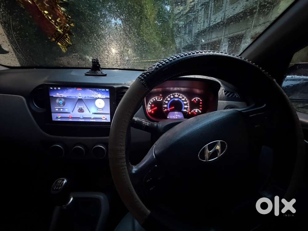 Urgent: 2016 Hyundai Grand I10 Asta (petrol/manual) - 31k Kms