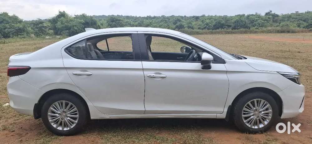 Honda City 1.5 V 2021 December. Well Maintained Very Good Condition Ca