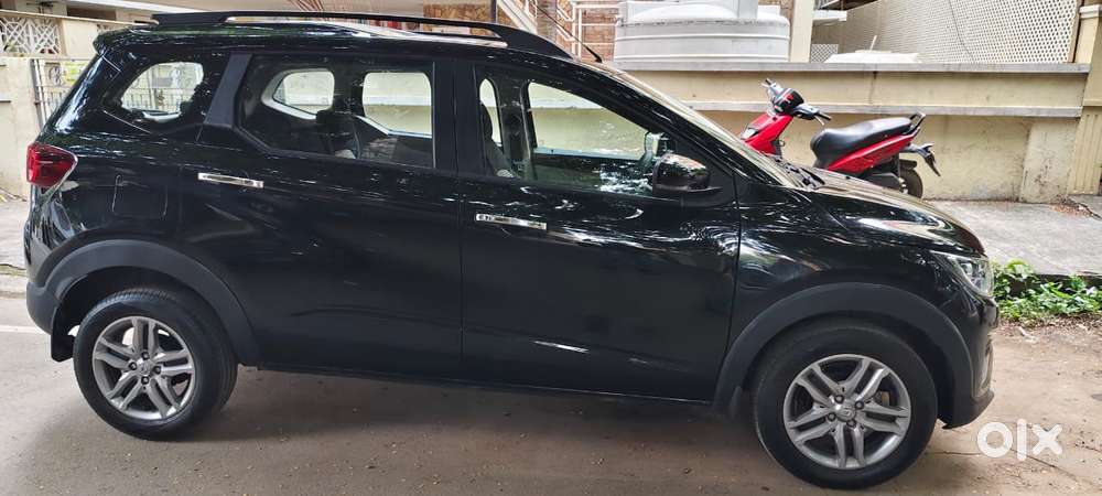 Renault Triber Rxz, 2024, Petrol