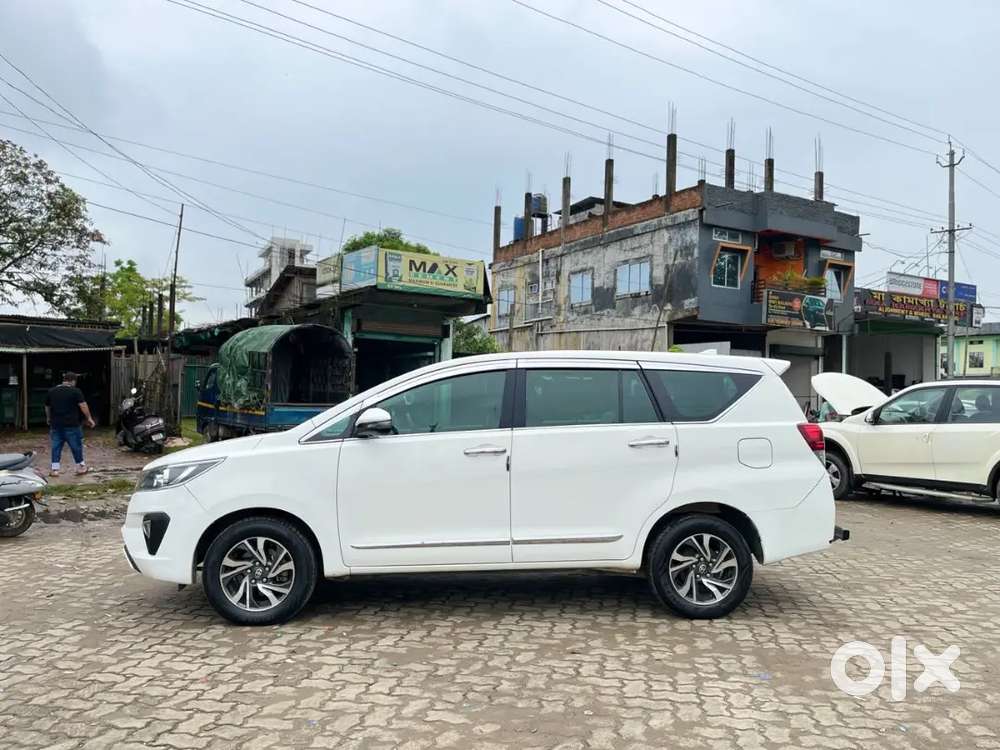 Toyota Innova Crysta Mt 2022