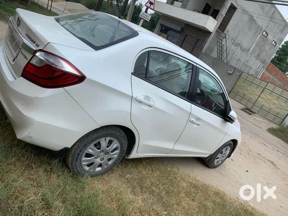 Honda Amaze 2016 Petrol Well Maintained