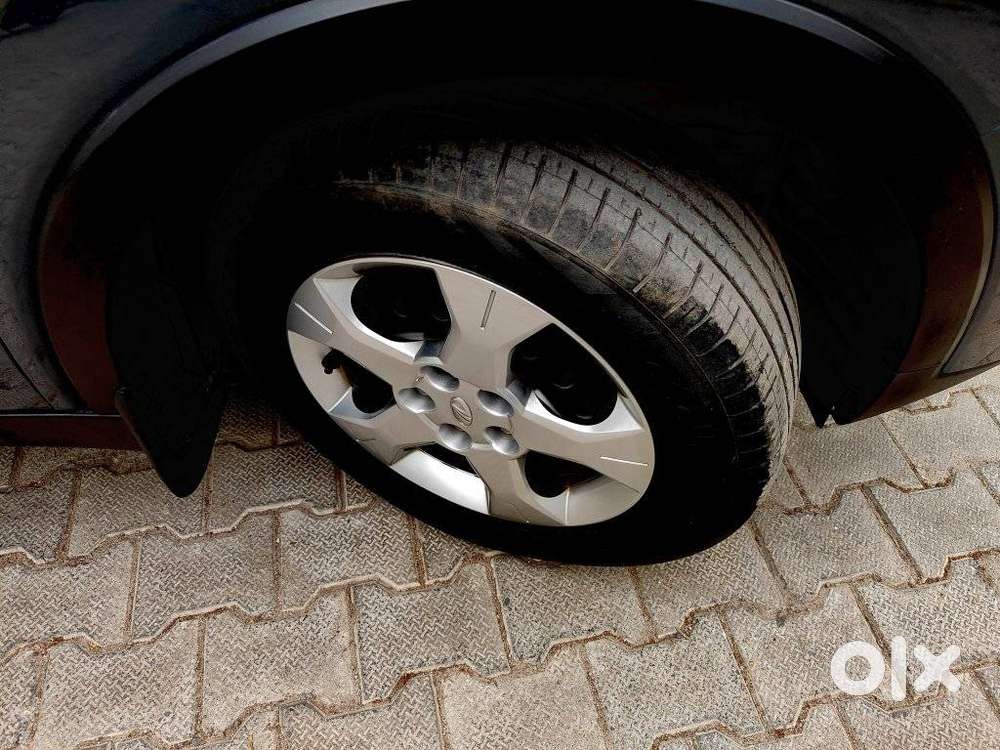 Mahindra Xuv300 W4, 2022, Petrol