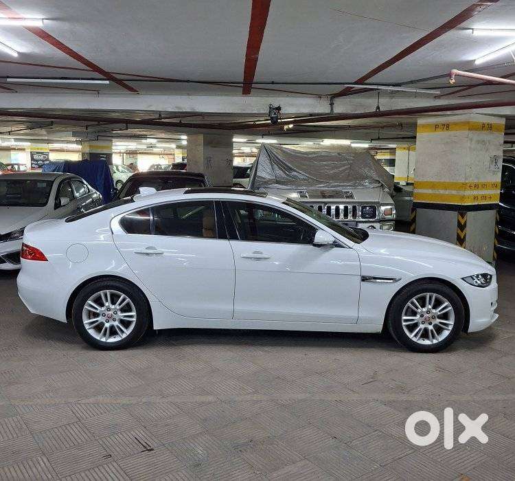Jaguar Xe Portfolio, 2019, Petrol