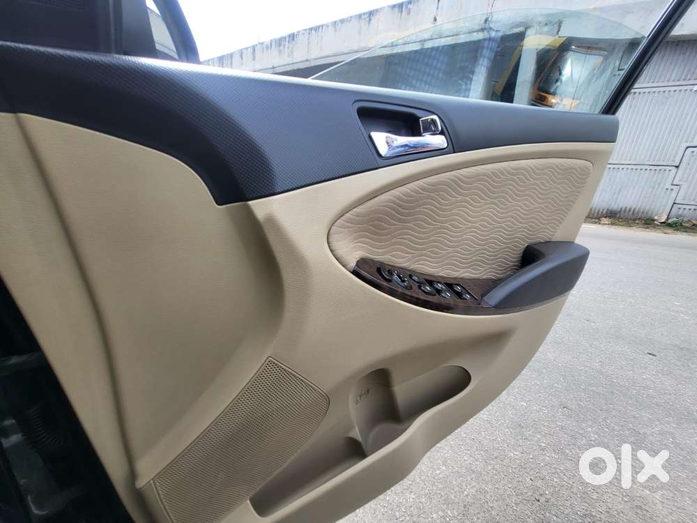 Hyundai Verna Sx Petrol At, 2014, Petrol
