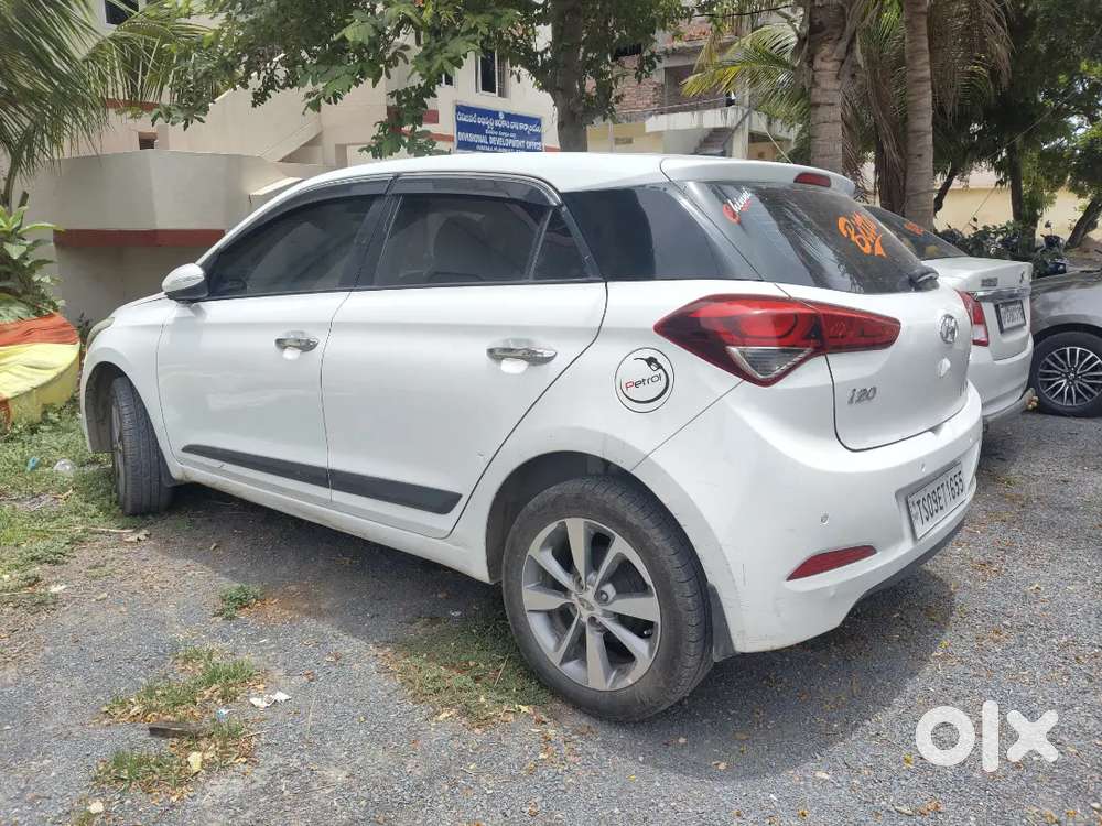Hyundai New I20 2016 Petrol 80000 Km Driven