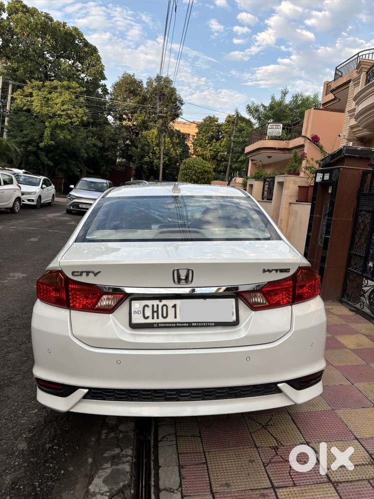 Honda City 1.5 V 5th Gen I-vtec Mt, 2022, Petrol