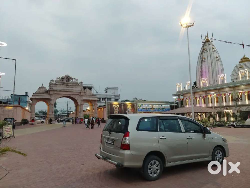 Toyota Innova Hycross 2013 Diesel 102300 Km Driven
