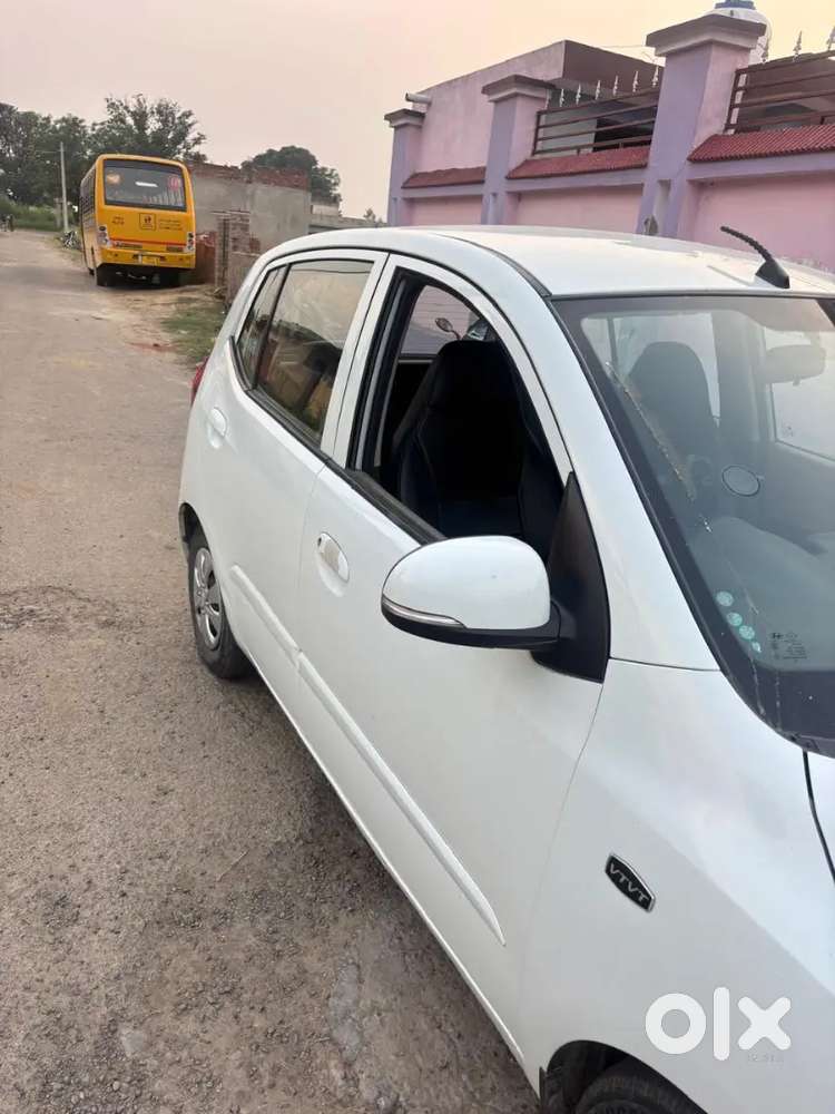 Very Good Condition With Led & Back Camera