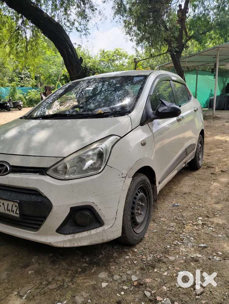 Hyundai Xcent Base Cng 2016 Model