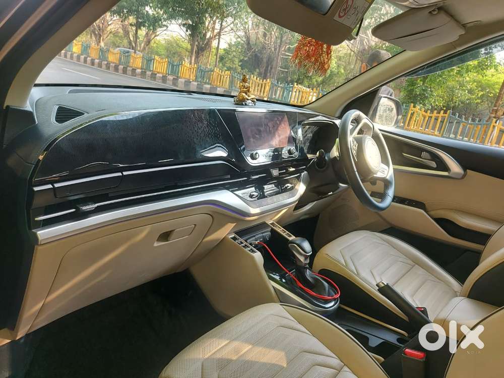 Kia Carens 1.5 Luxury Plus Turbo Dct, 2022, Petrol