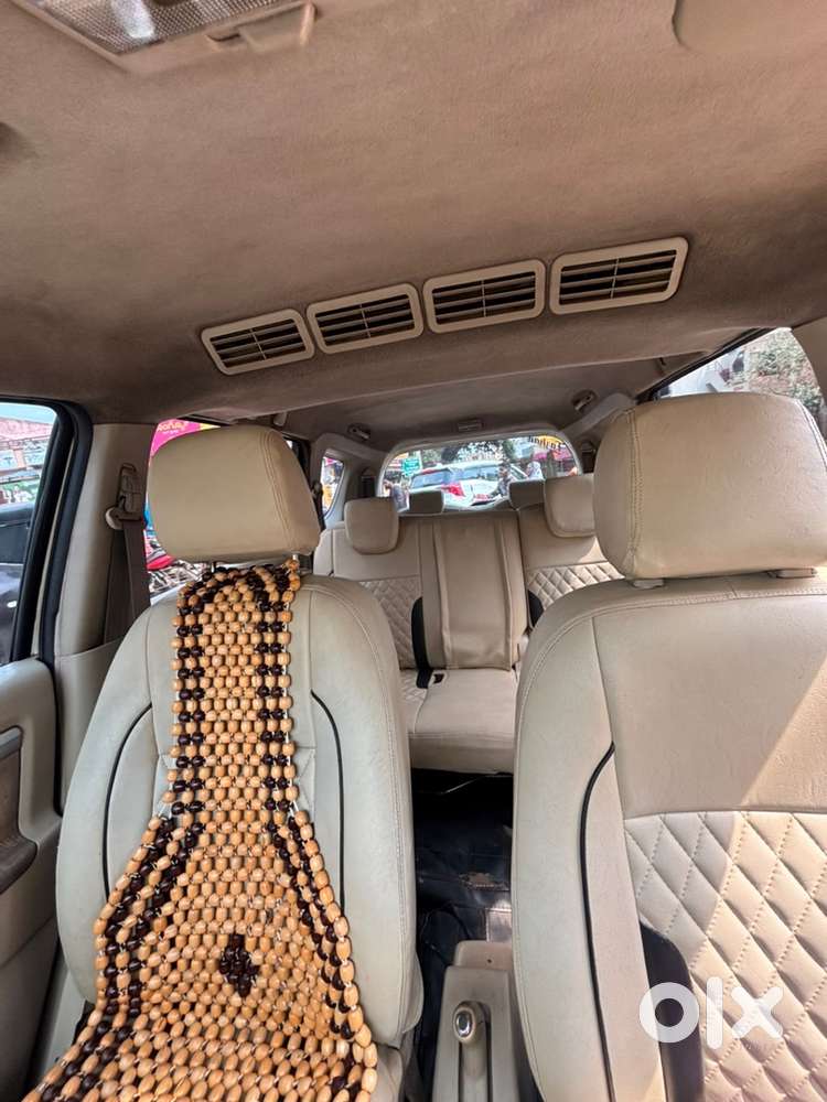Maruti Suzuki Ertiga Zxi 2012
