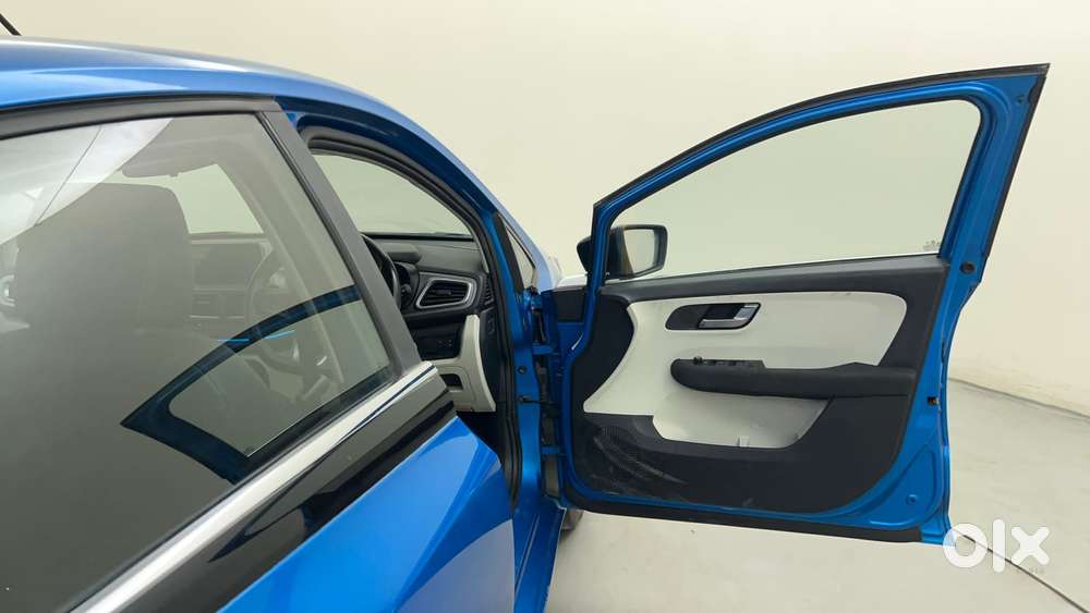 Tata Altroz 1.2 Xz Plus Petrol, 2021, Petrol