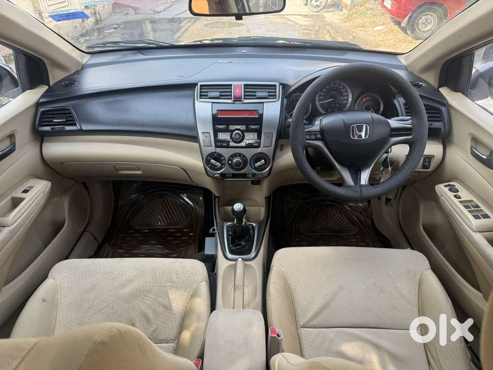 Honda City V Mt Exclusive, 2013, Petrol