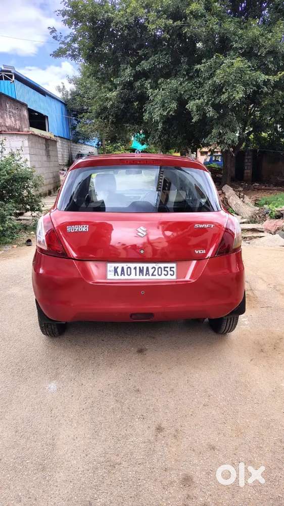 Maruti Suzuki Swift 2013 Diesel 76000 Km Driven
