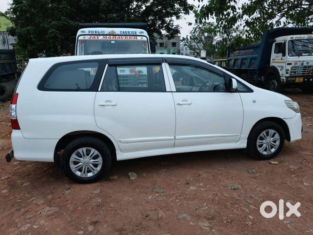 Toyota Innova, 2015, Diesel