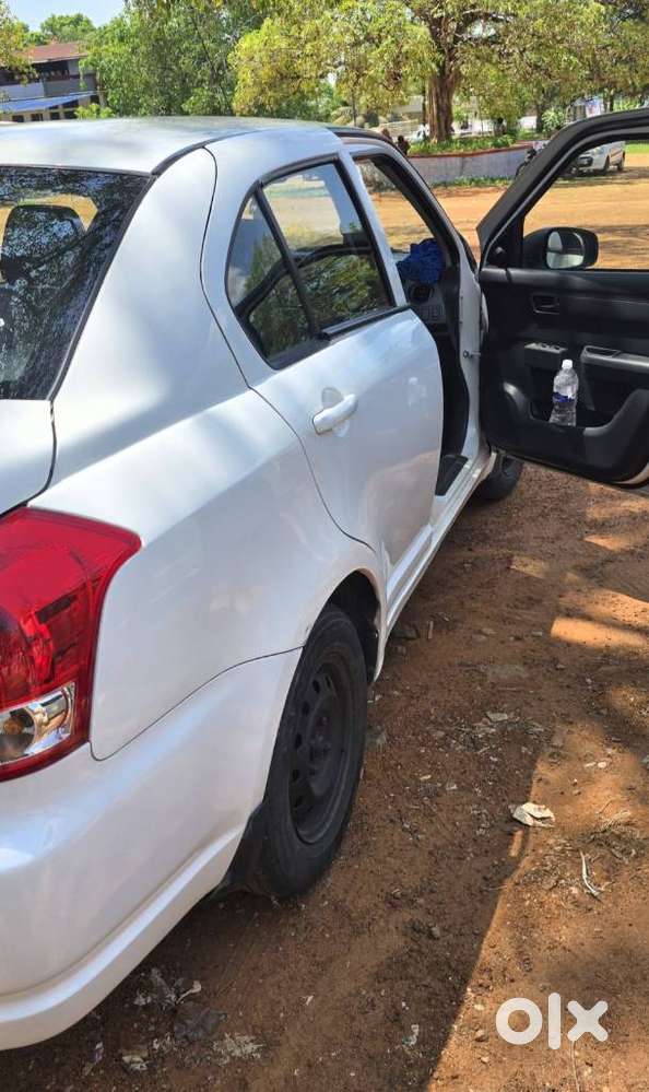 Maruti Suzuki Swift Dzire Lxi Option, 2011, Petrol