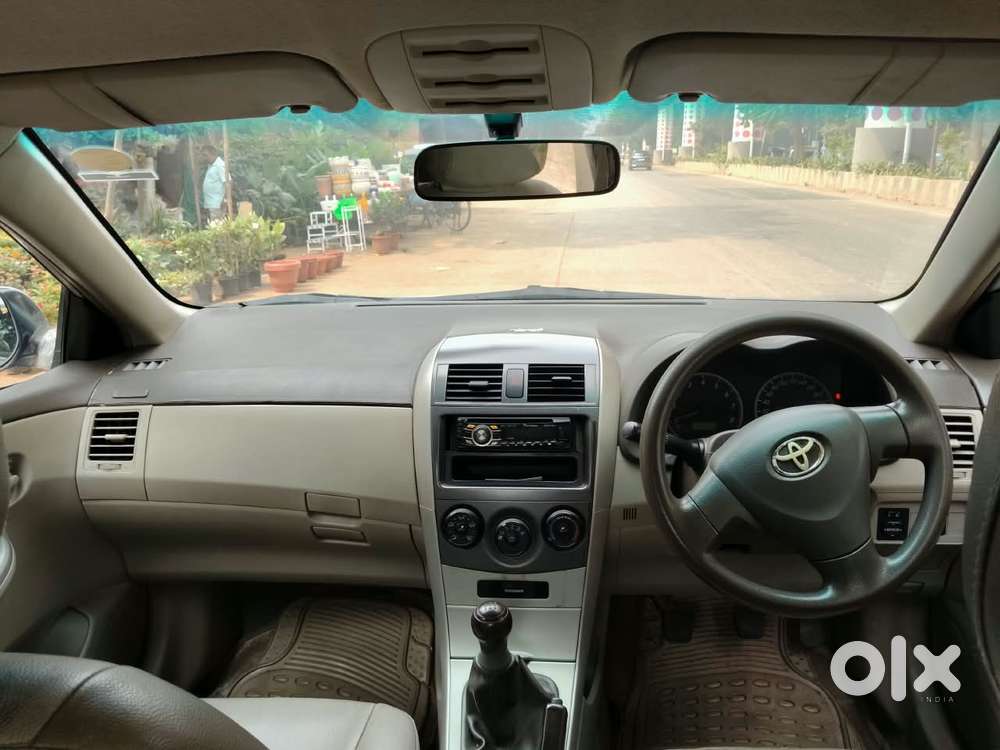 Toyota Corolla Altis 1.8 J, 2011, Petrol