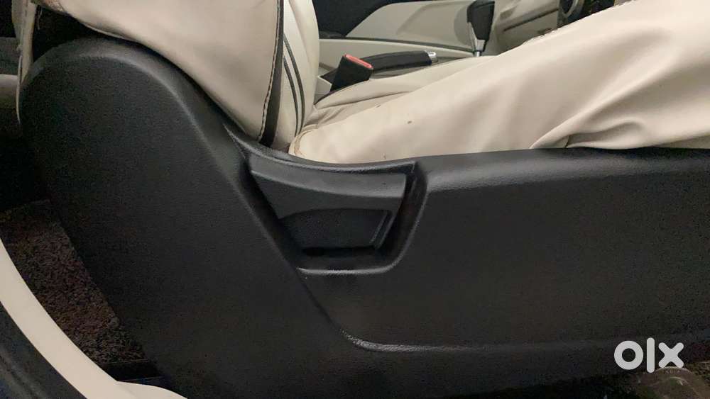 Mahindra Xuv300 1.2 W6 Amt Petrol, 2021, Petrol