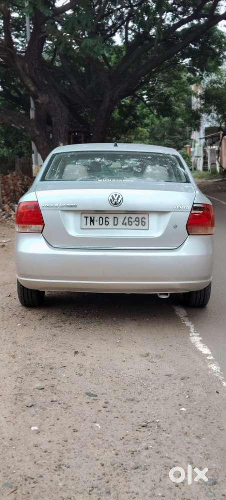 Volkswagen Vento 2010-2013 Petrol Highline, 2011, Petrol