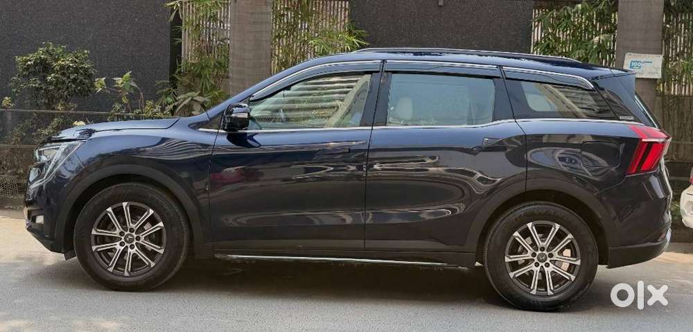 Mahindra Xuv700 2.2 Ax 7 Diesel At Luxury Pack Str Awd, 2022, Diesel