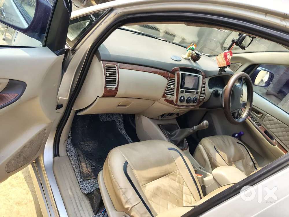Toyota Innova 2013