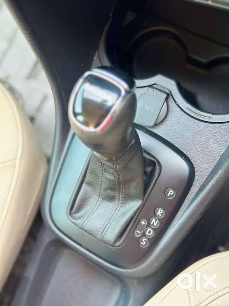 Skoda Rapid 1.0 Style At, 2021, Petrol