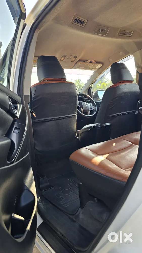 Toyota Innova Crysta 2019