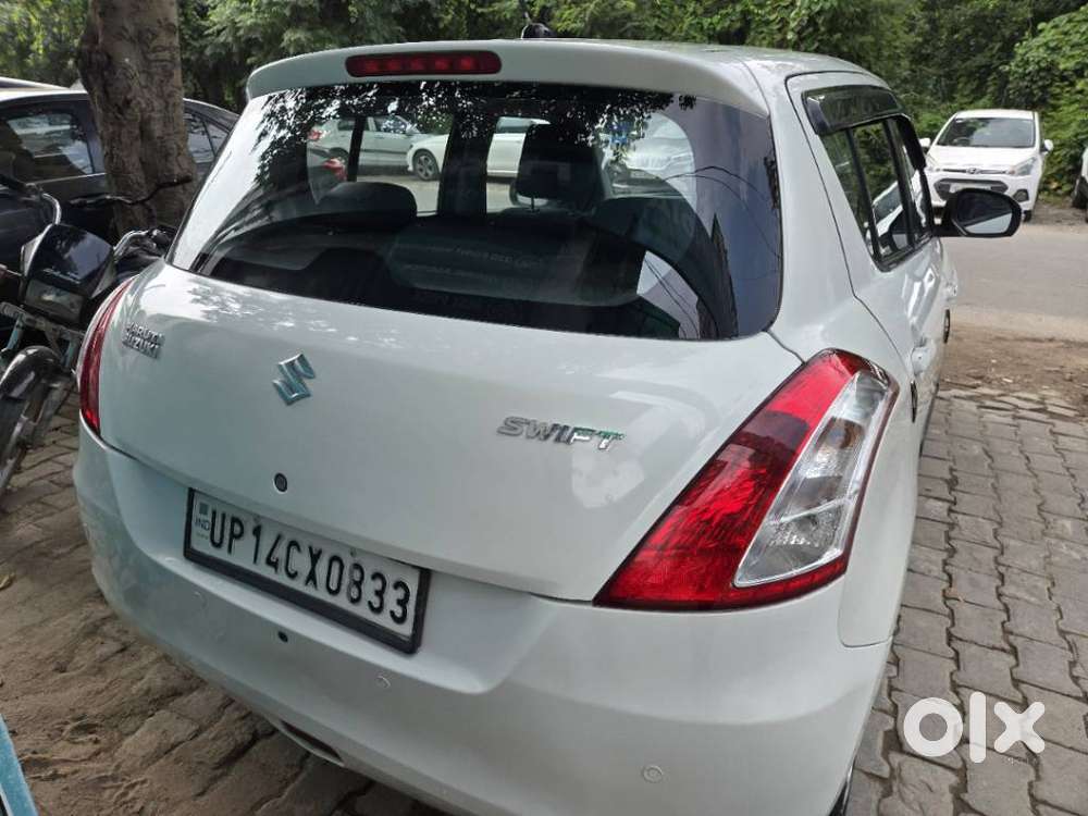 Maruti Suzuki Swift Vxi 1.2 Abs Bs-iv, 2016, Petrol