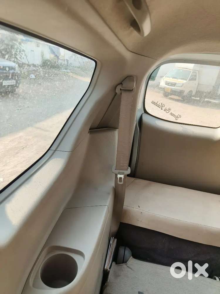 Urgent Sale Maruti Suzuki Ertiga Show Room Track 48000 Km Driven