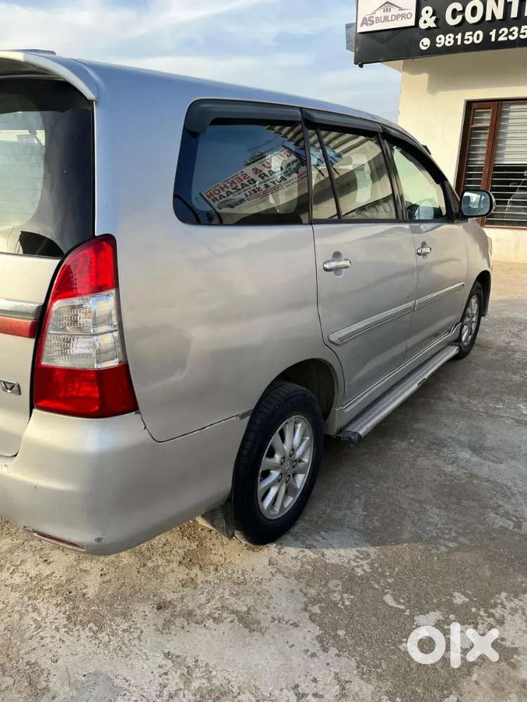 Toyota Innova 2013 Diesel Well Maintained