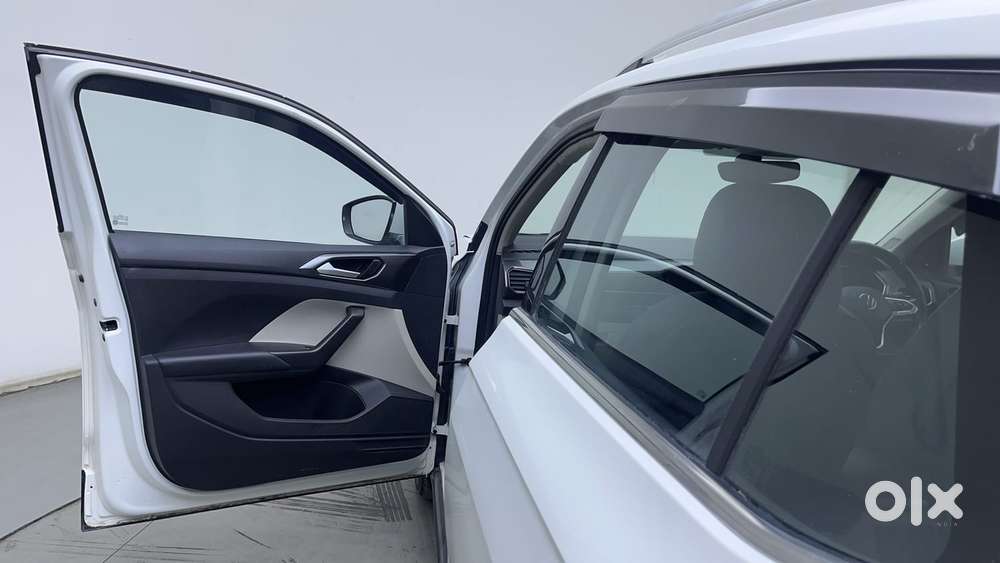 Volkswagen Taigun Topline 1.0 Tsi Mt (electric Seats), 2022, Petrol