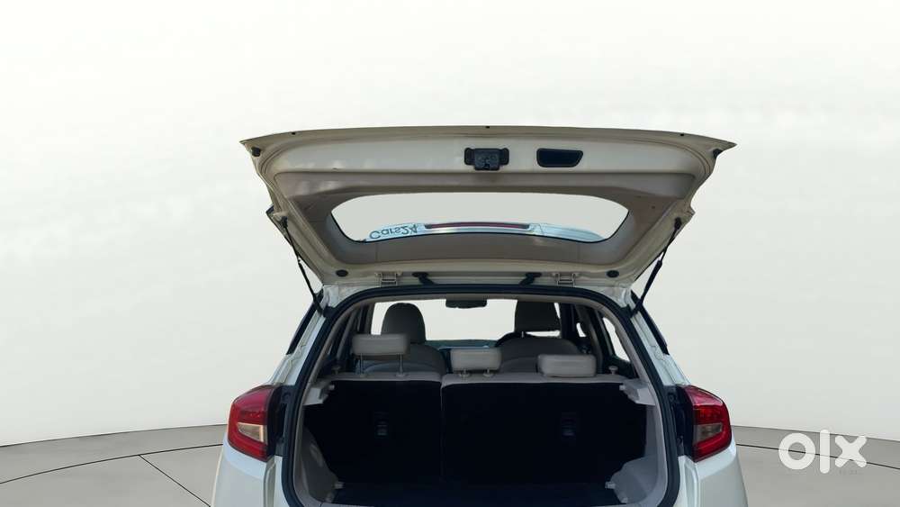 Mahindra Xuv300 W8 Option, 2021, Petrol