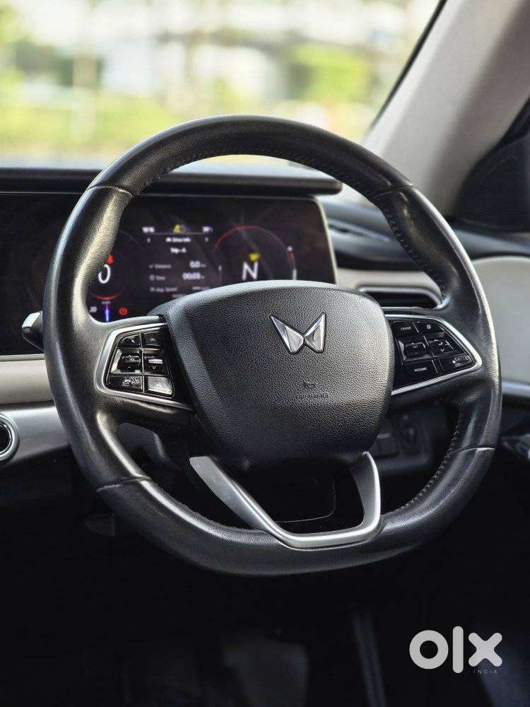 Mahindra Xuv700 2.2 Ax 7 Diesel Mt Str, 2022, Diesel