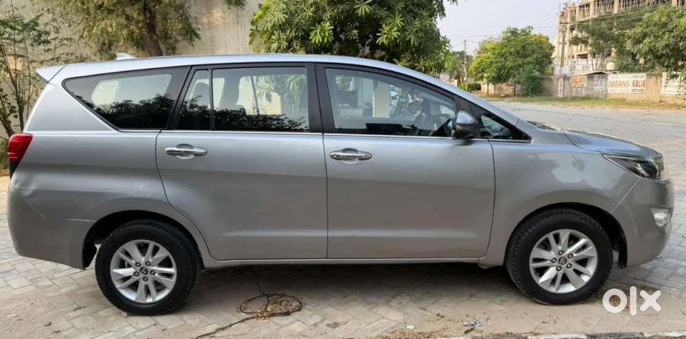 Toyota Innova Crysta 2.4 V 7 Str, 2017, Diesel