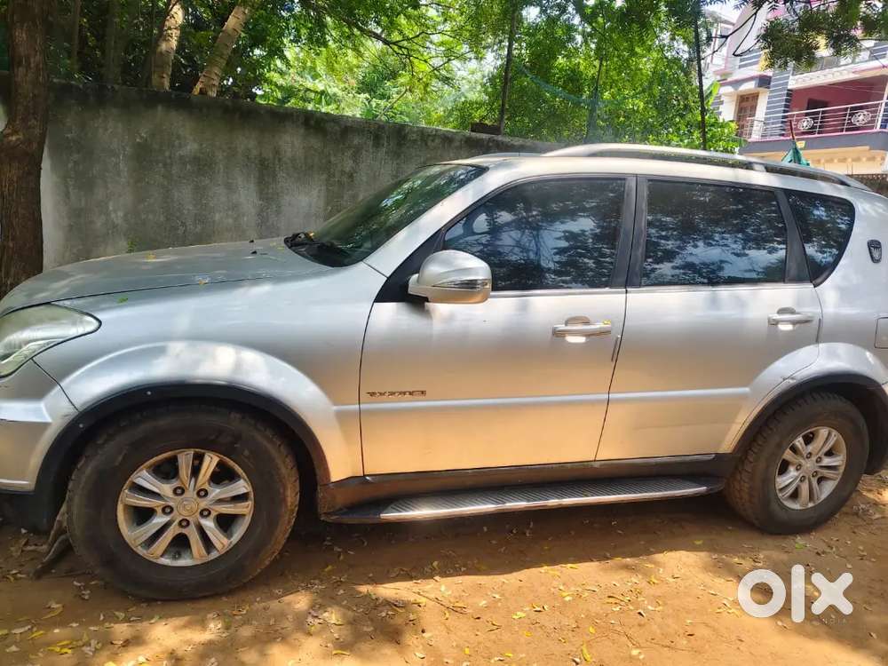 Mahindra Ssangyong Rexton 2013