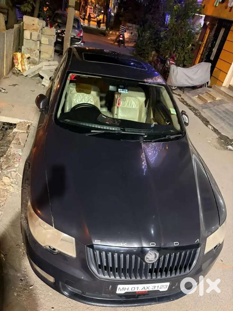 Skoda Superb 2011 Petrol Well Maintained