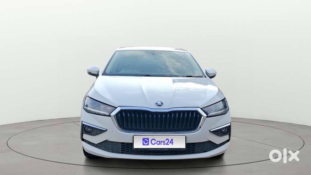 Skoda Slavia 1.0 Tsi Style At, 2023, Petrol