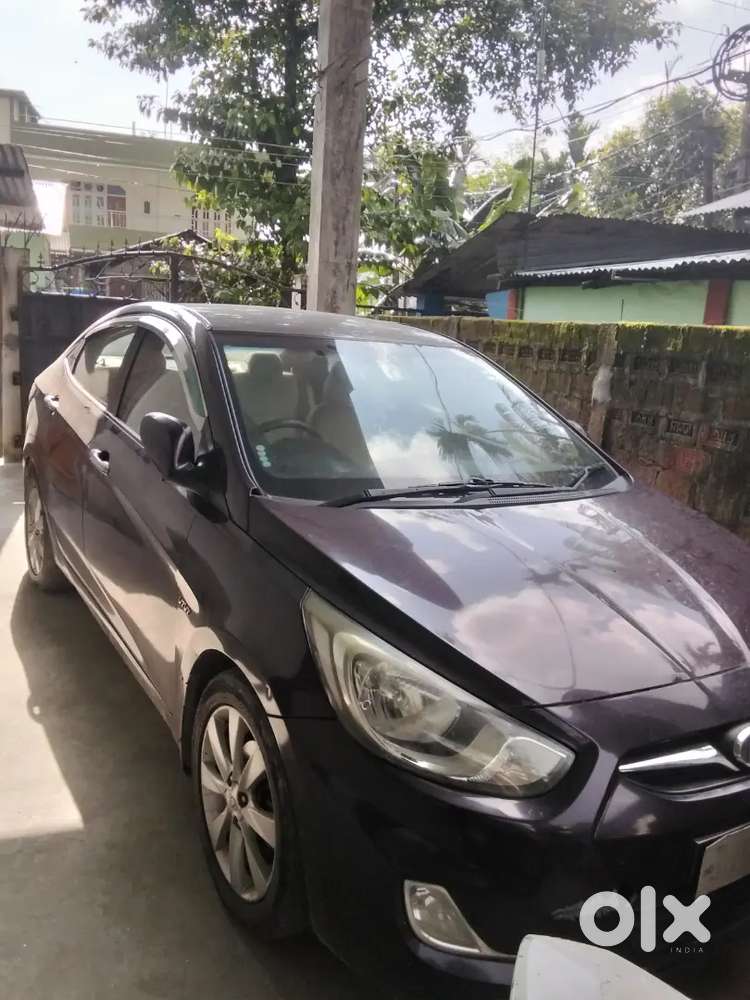 Hyundai Verna Sx Petrol 2012