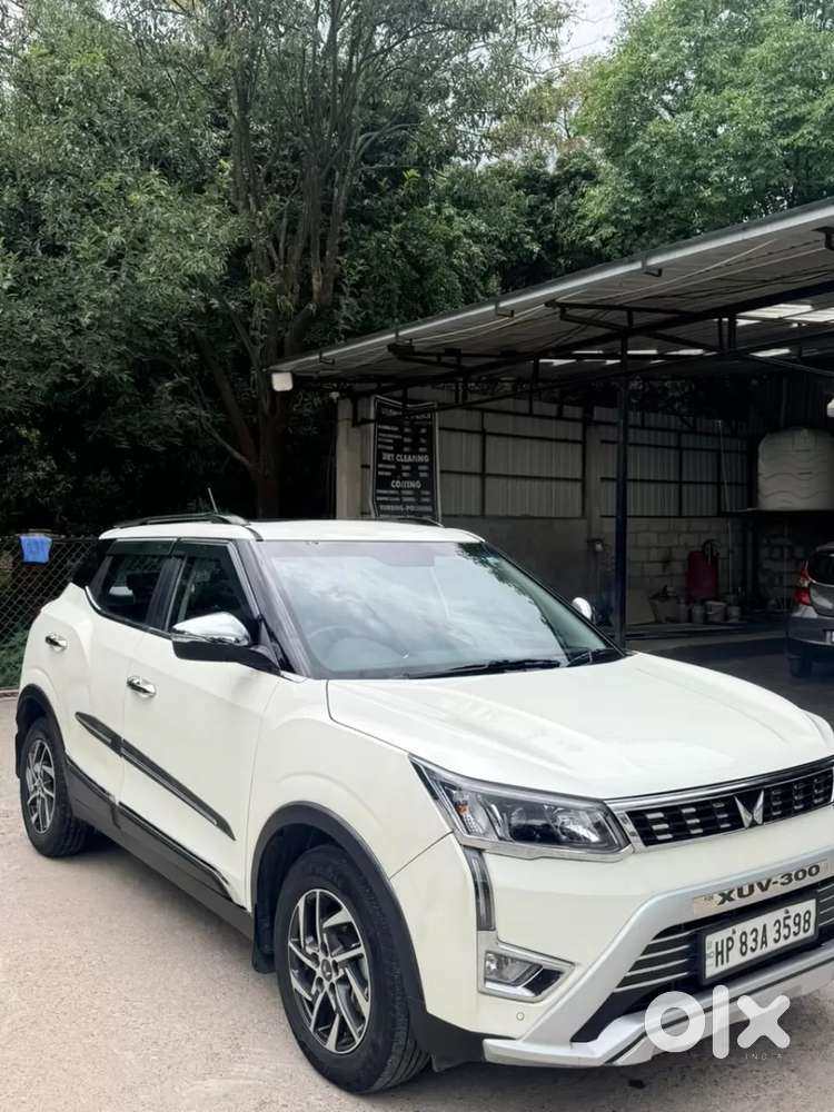 Mahindra Xuv300 W8 Option, 2023, Petrol