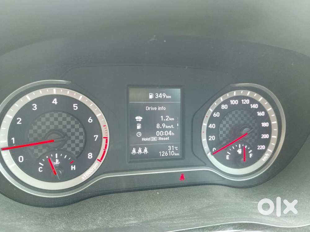 Hyundai Grand I10 Nios Sportz Mt Dual Tone, 2024, Petrol