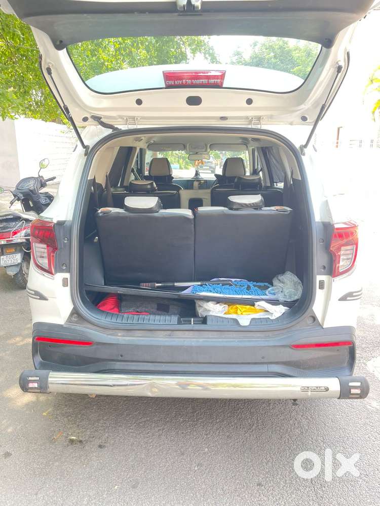 Kia Carens, 2023, Petrol