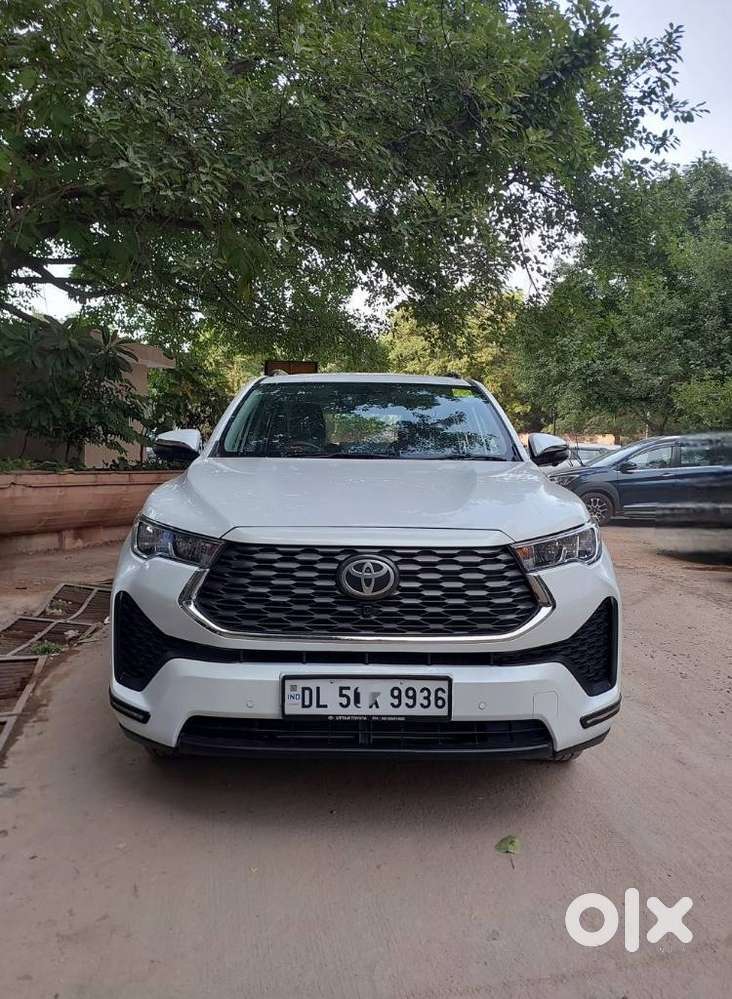 Toyota Innova Hycross 2.0 Vx (o) Hybrid 7 Str, 2025, Petrol