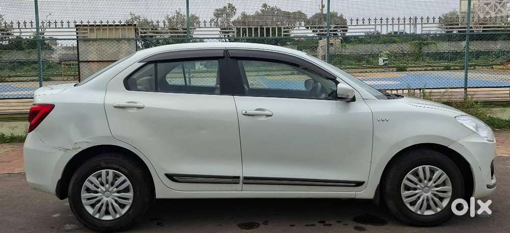 Maruti Suzuki Dzire 1.2 Vxi, 2017, Petrol