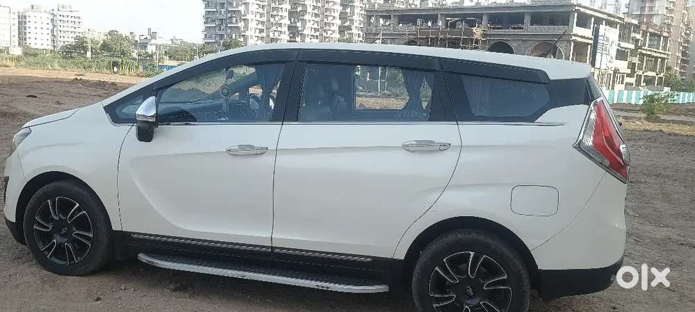 Mahindra Marazzo 2021