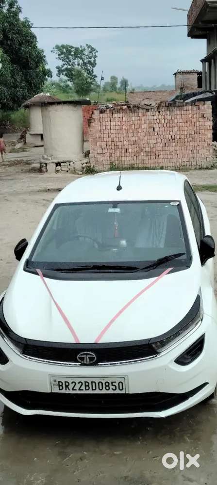 Tata Altroz 2023 Petrol 27900 Km Driven