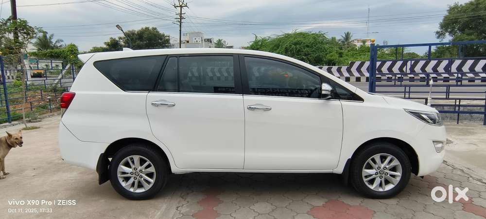 Toyota Innova Crysta 2.8 Z, 2016, Diesel