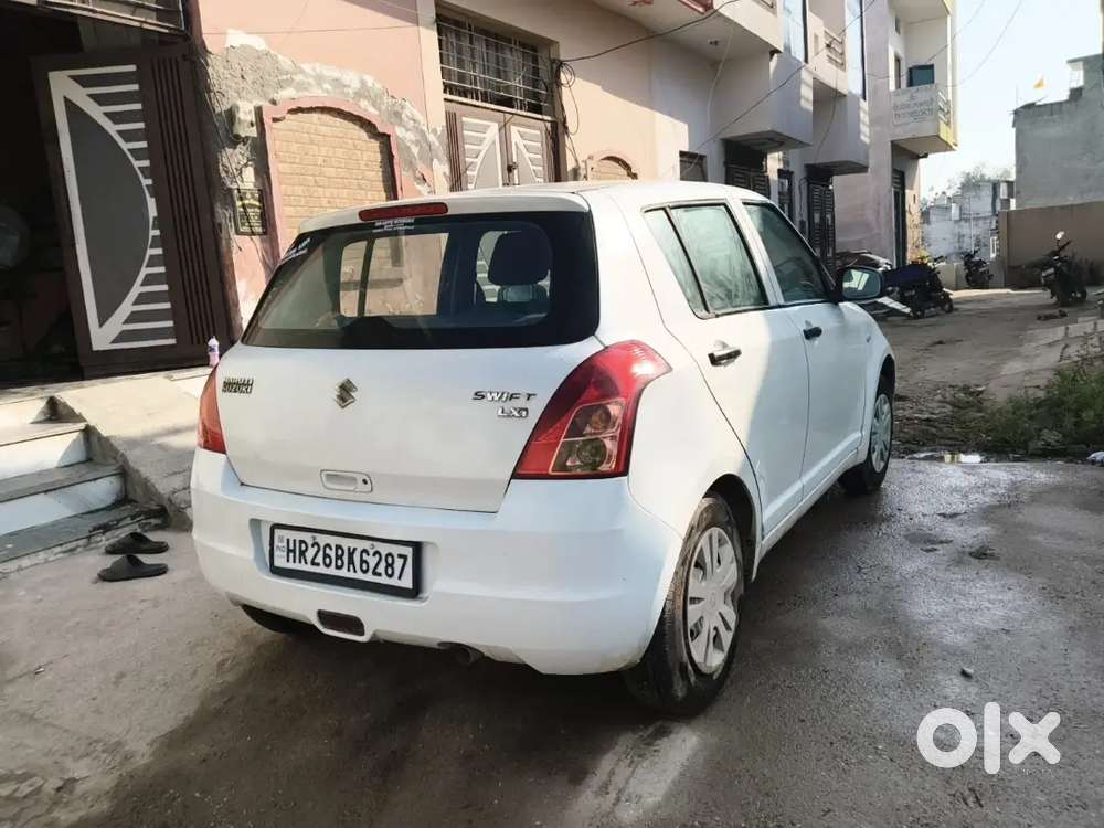 Maruti Suzuki Swift 2011 Cng & Hybrids 23000 Km Driven